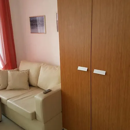 Apartment In Rainbow Complex